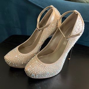 Aldo rose gold crystal embellished size 8 heels